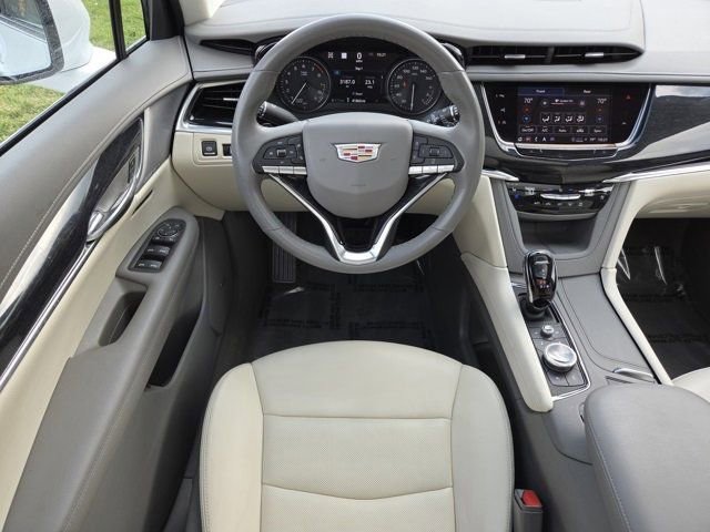 Vehicle image 14 of 31