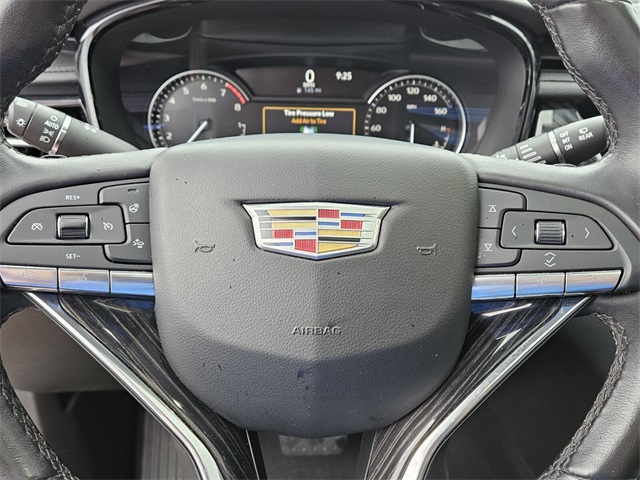Vehicle image 28 of 32