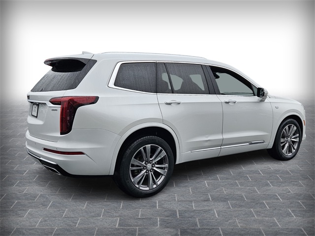 Vehicle image 2 of 32