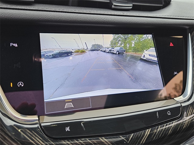 Vehicle image 27 of 32