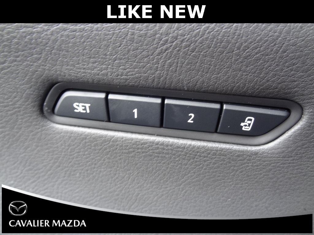 Vehicle image 26 of 48