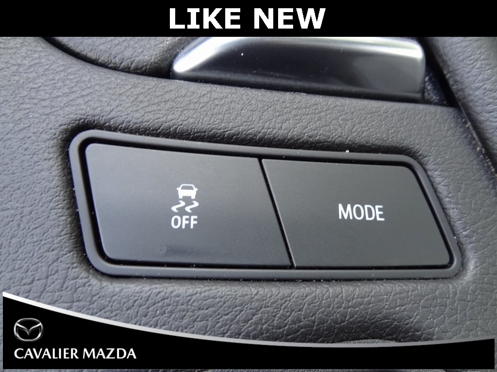 Vehicle image 44 of 48