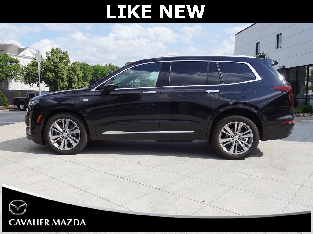 Vehicle image 10 of 48