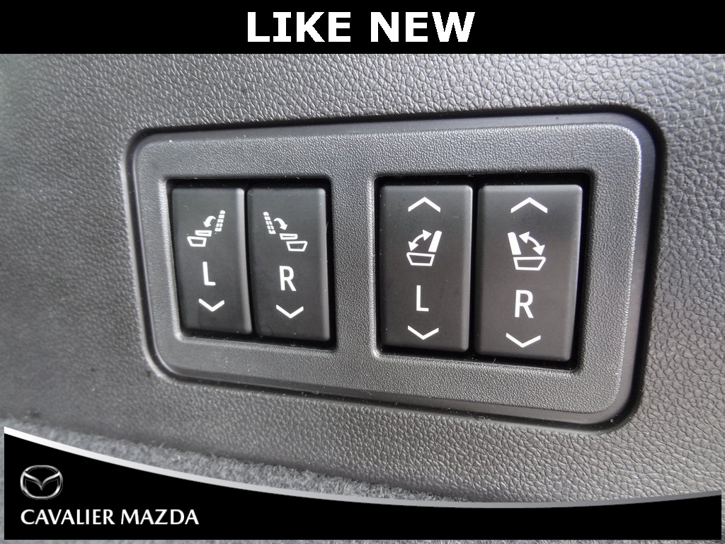 Vehicle image 15 of 48
