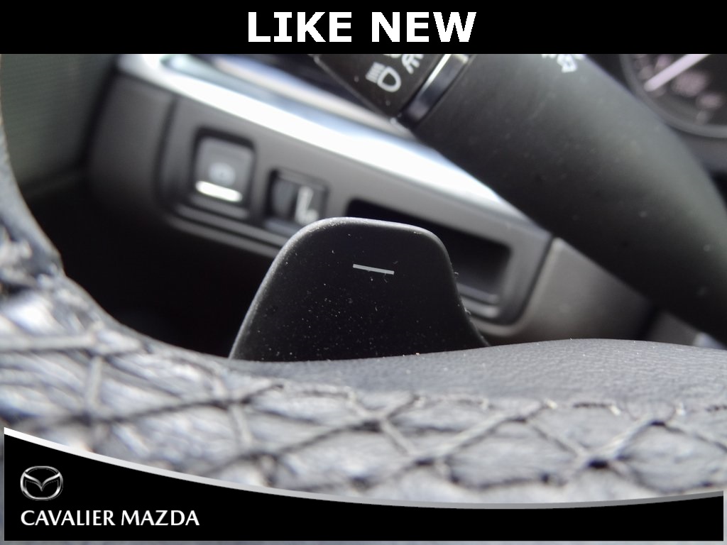 Vehicle image 33 of 48