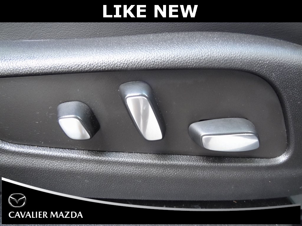 Vehicle image 23 of 48