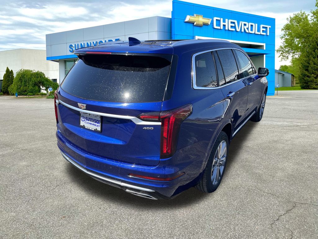 Vehicle image 8 of 38
