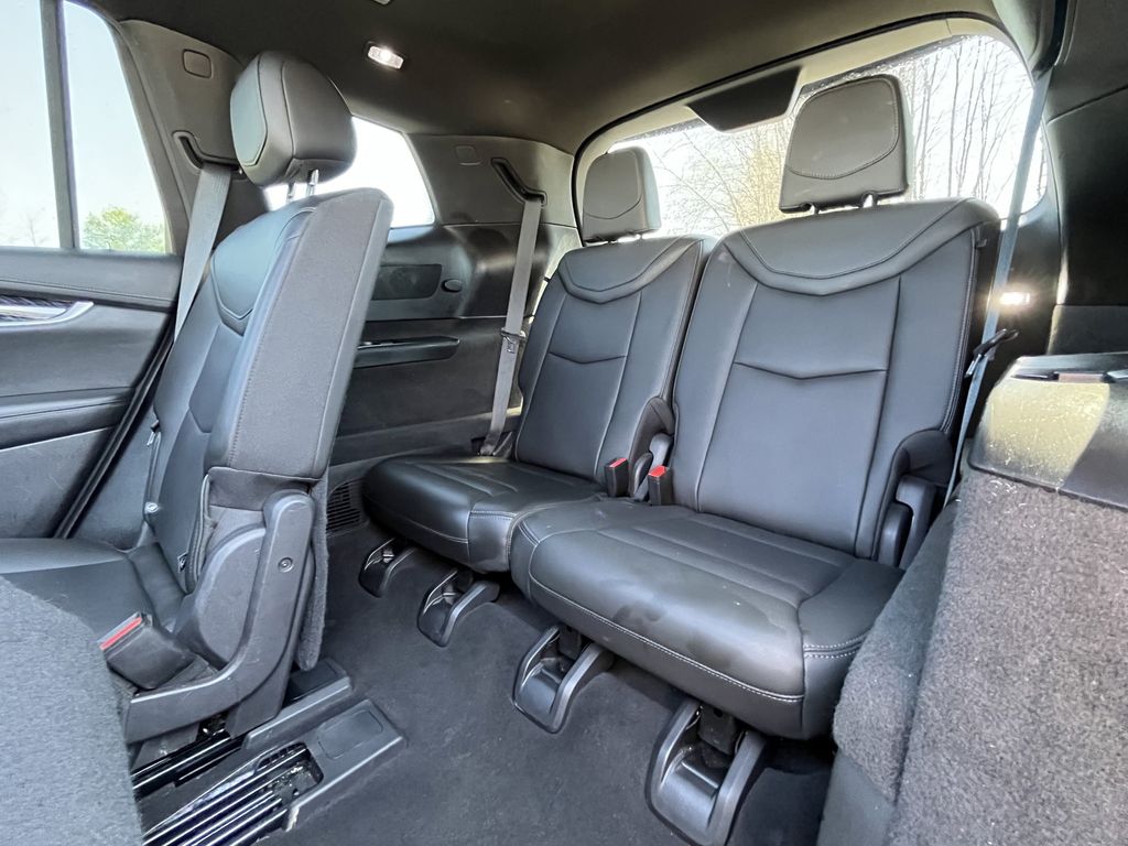 Vehicle image 29 of 38