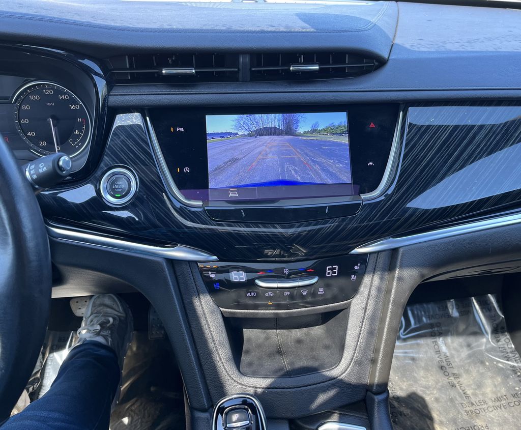 Vehicle image 22 of 38