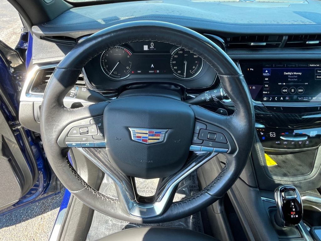 Vehicle image 19 of 38