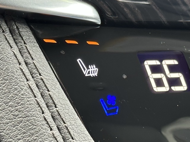 Vehicle image 15 of 27