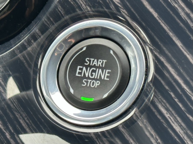 Vehicle image 14 of 27