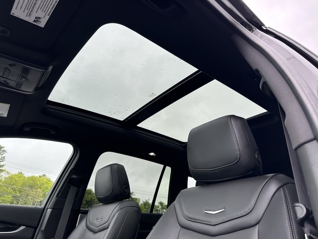 Vehicle image 18 of 27