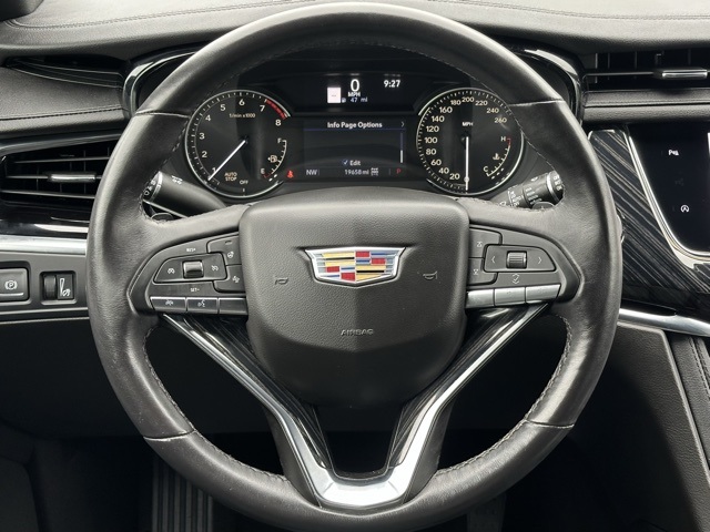 Vehicle image 13 of 27