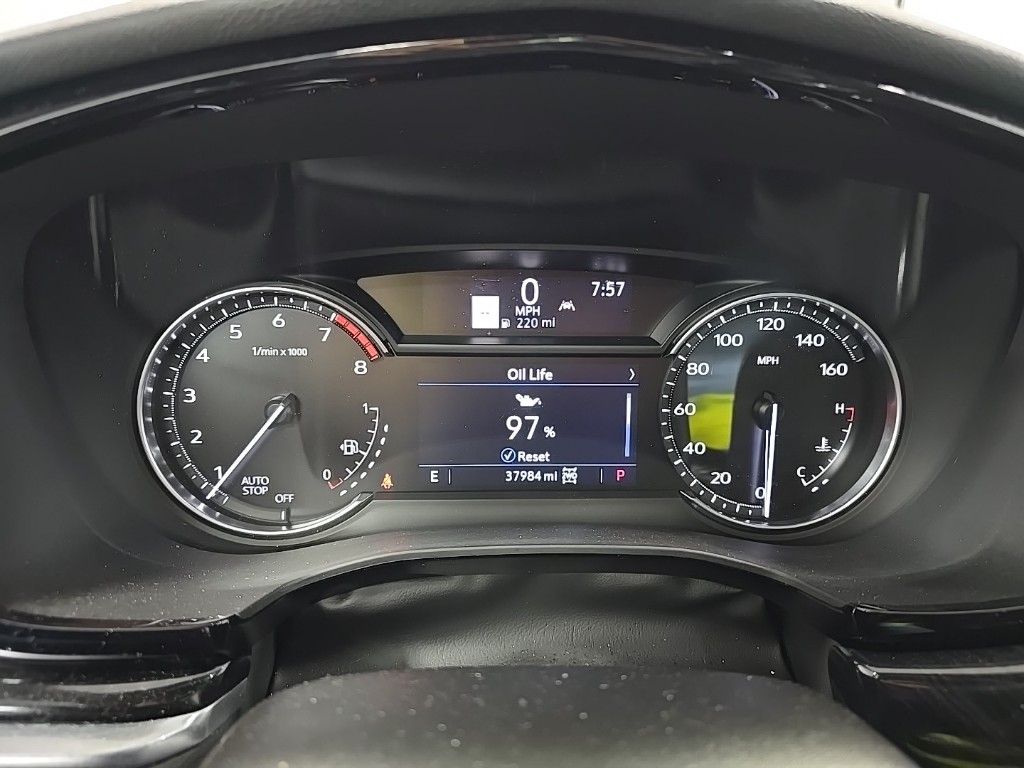 Vehicle image 16 of 33