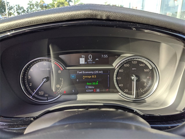 Vehicle image 18 of 36