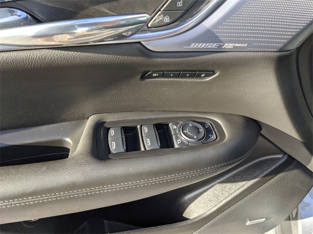 Vehicle image 24 of 36
