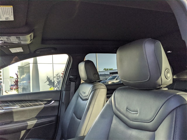 Vehicle image 10 of 36