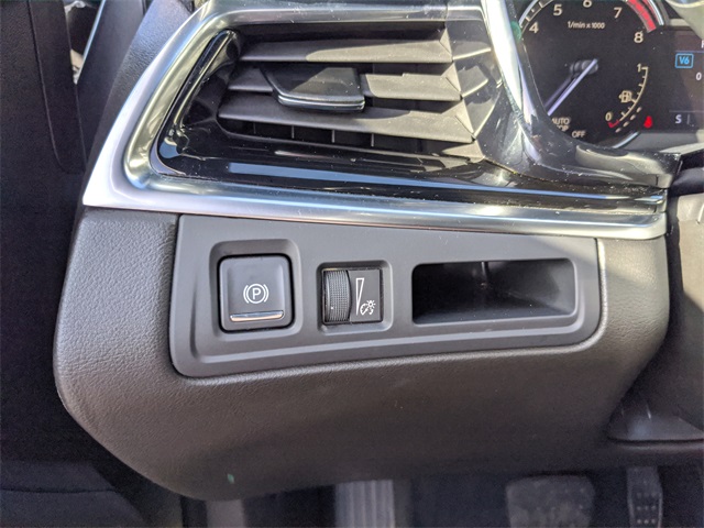 Vehicle image 34 of 36