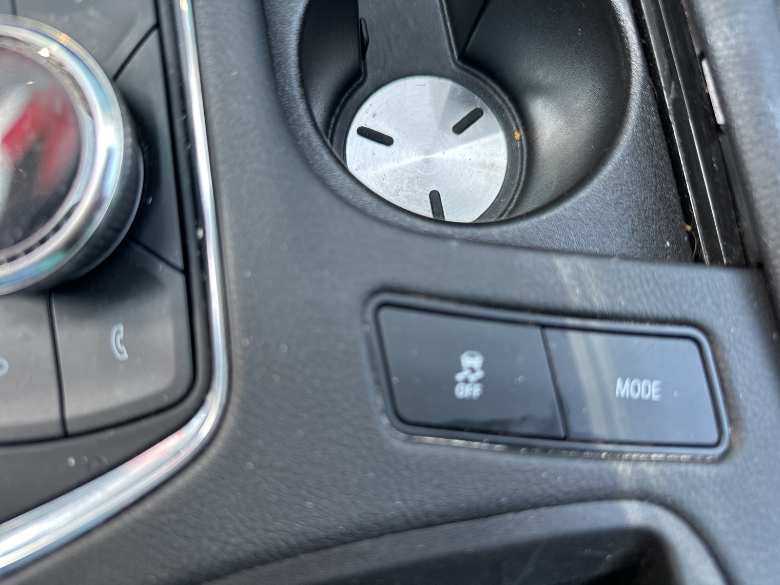 Vehicle image 33 of 36