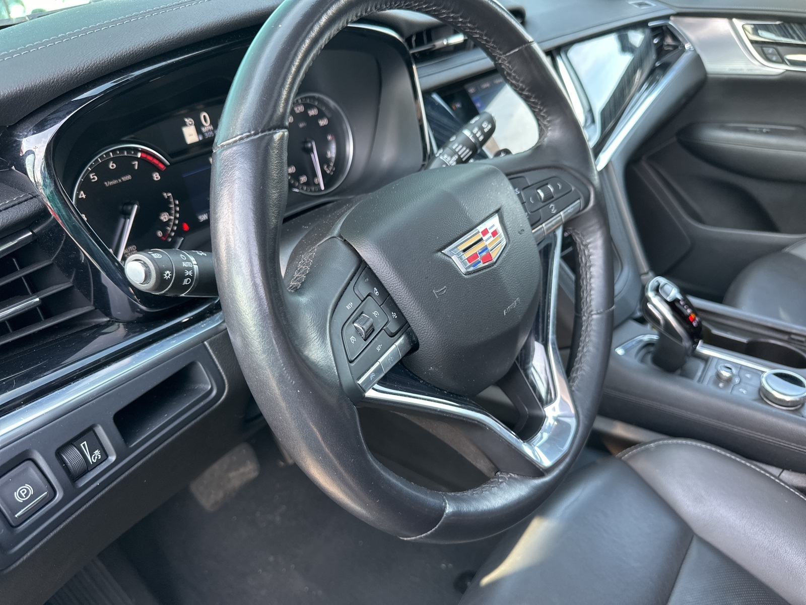 Vehicle image 17 of 36