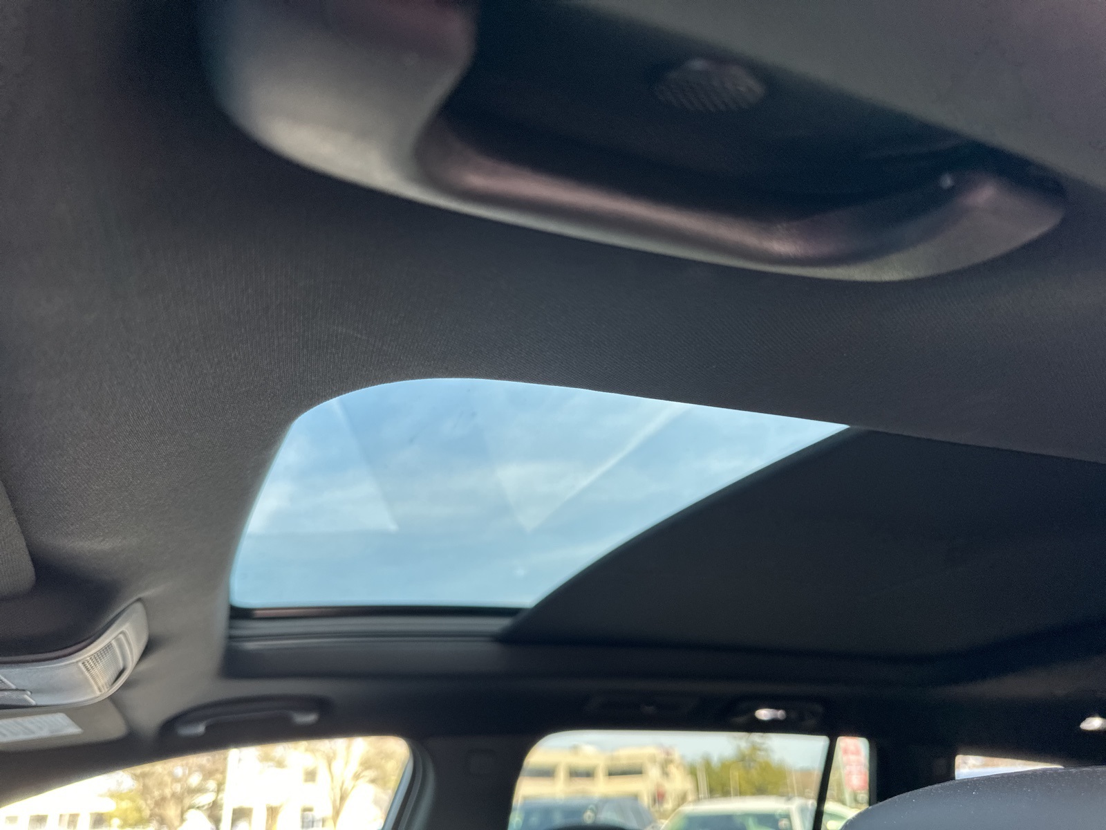 Vehicle image 19 of 36