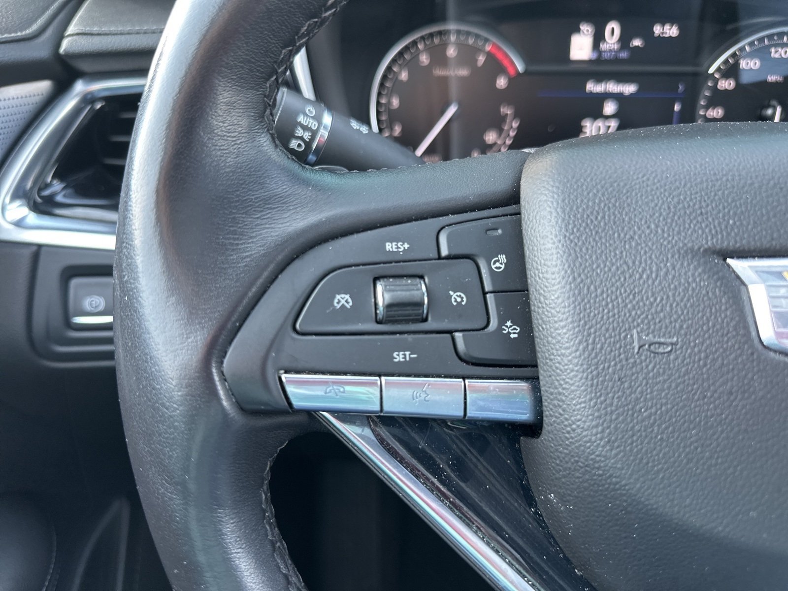 Vehicle image 28 of 36
