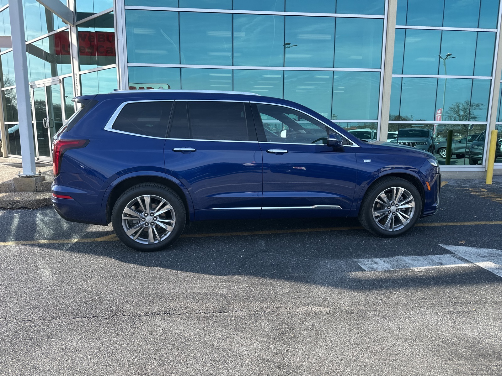 Vehicle image 4 of 36