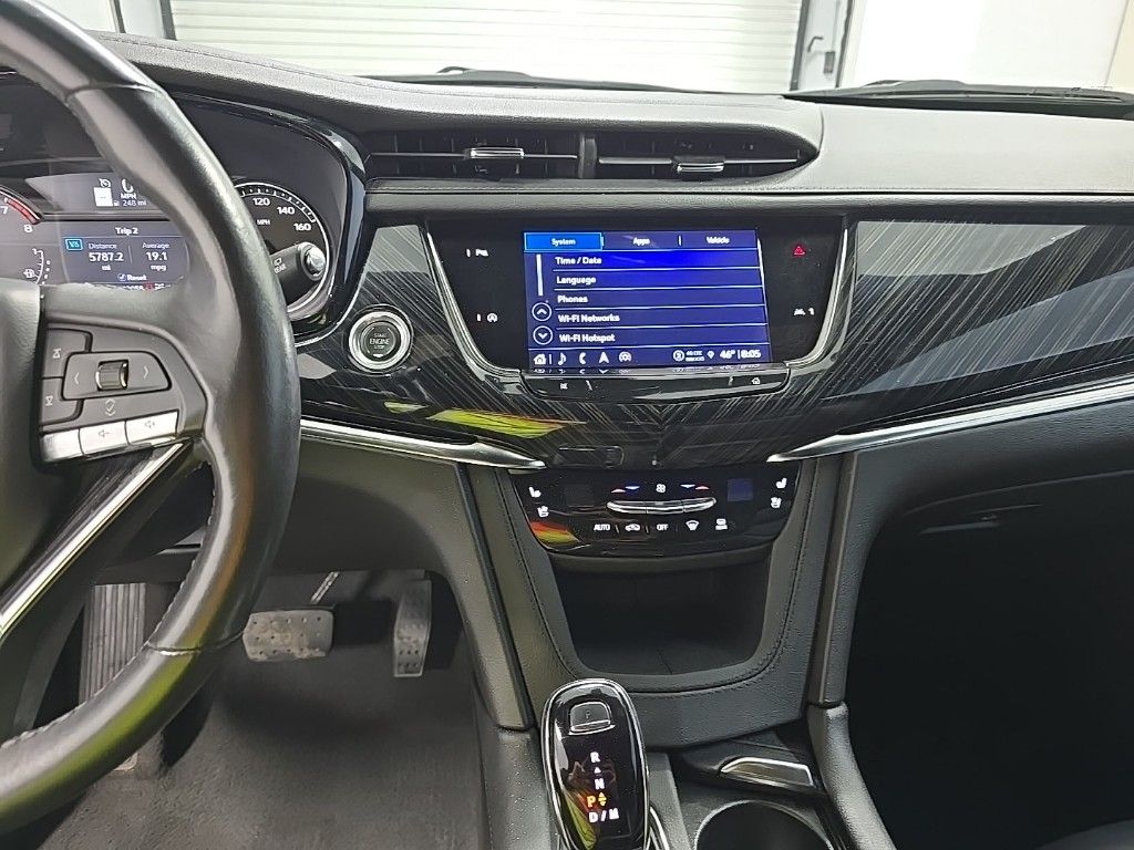 Vehicle image 18 of 33