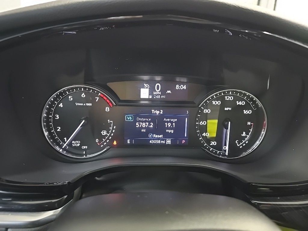Vehicle image 16 of 33
