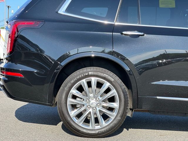 Vehicle image 7 of 28