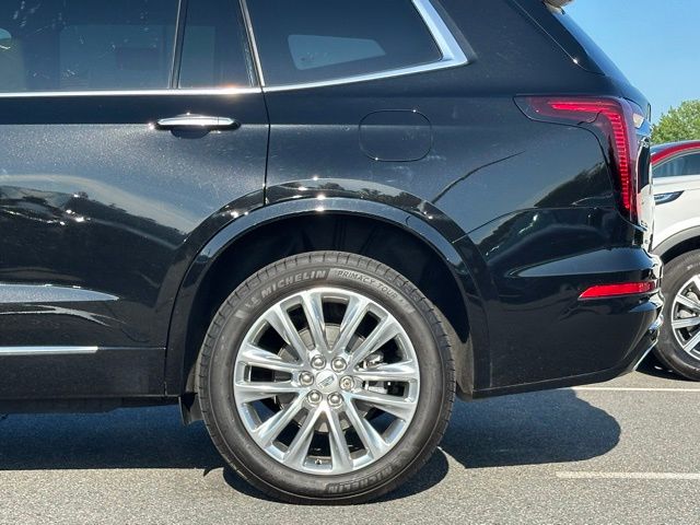 Vehicle image 6 of 28