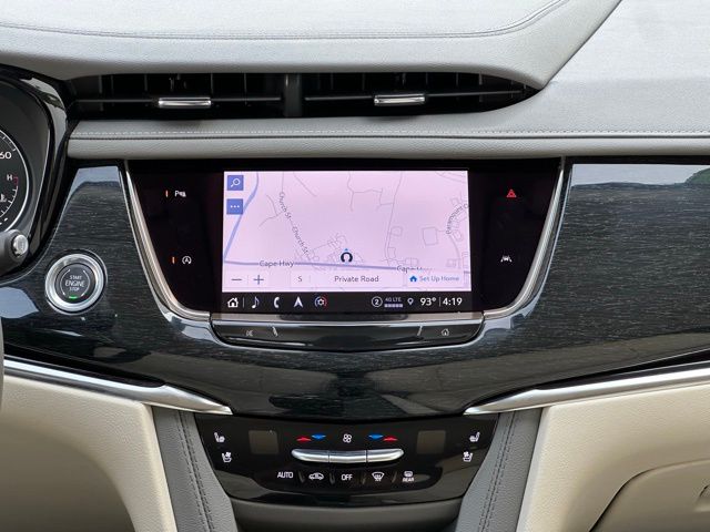 Vehicle image 18 of 28