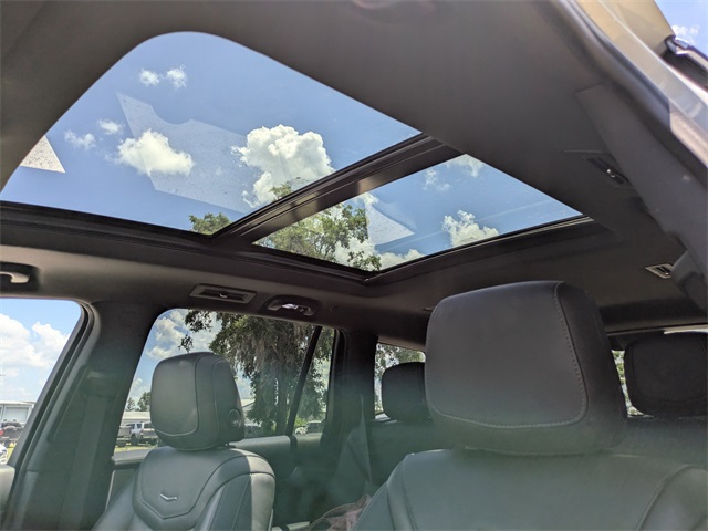 Vehicle image 24 of 35