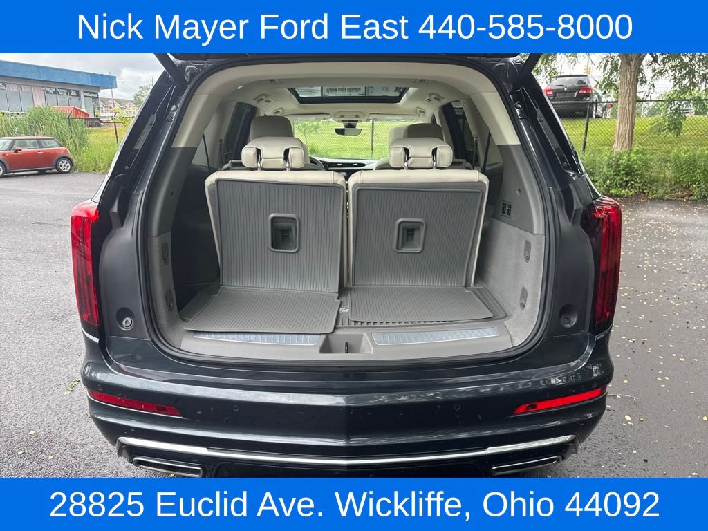 Vehicle image 12 of 34