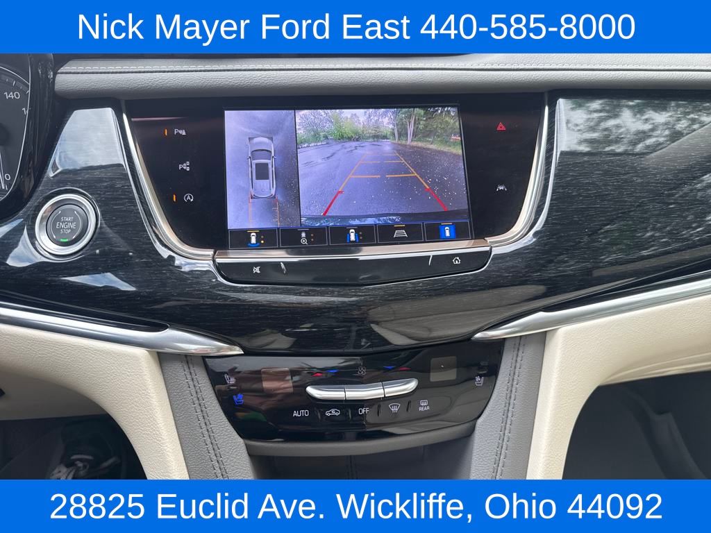 Vehicle image 23 of 34