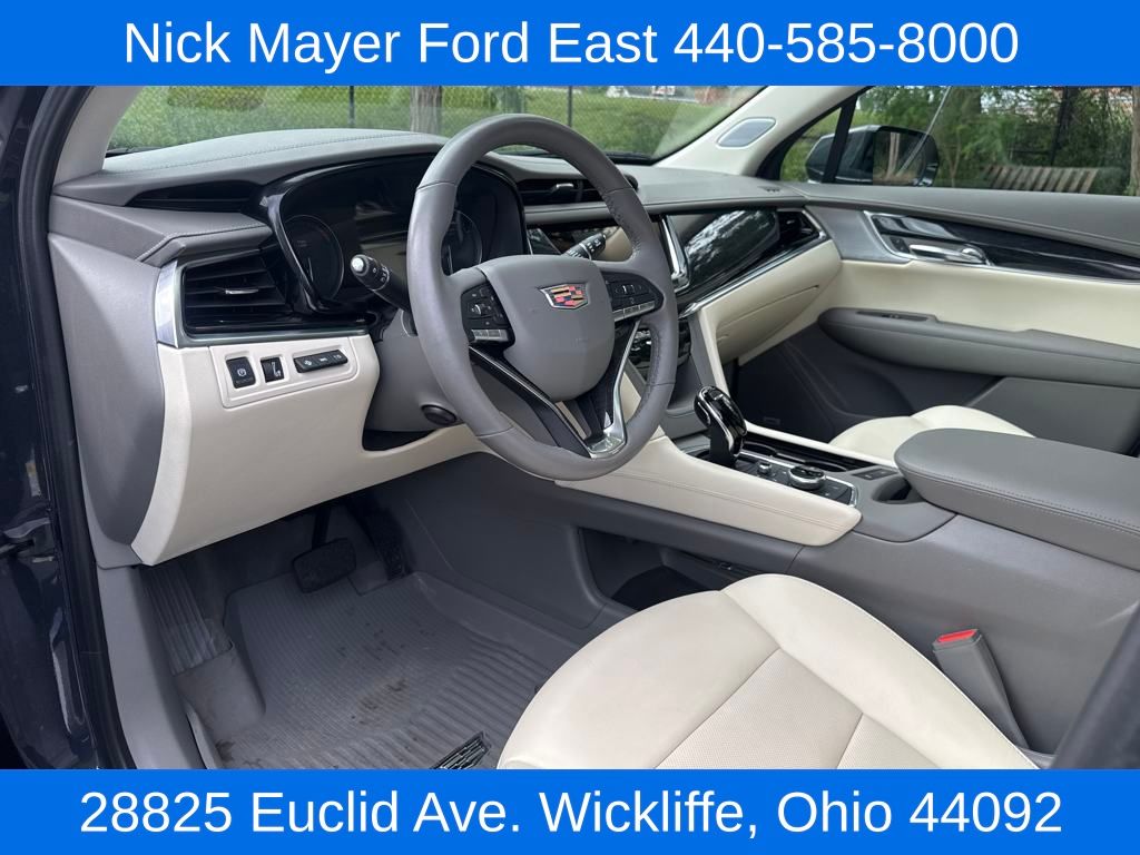 Vehicle image 18 of 34