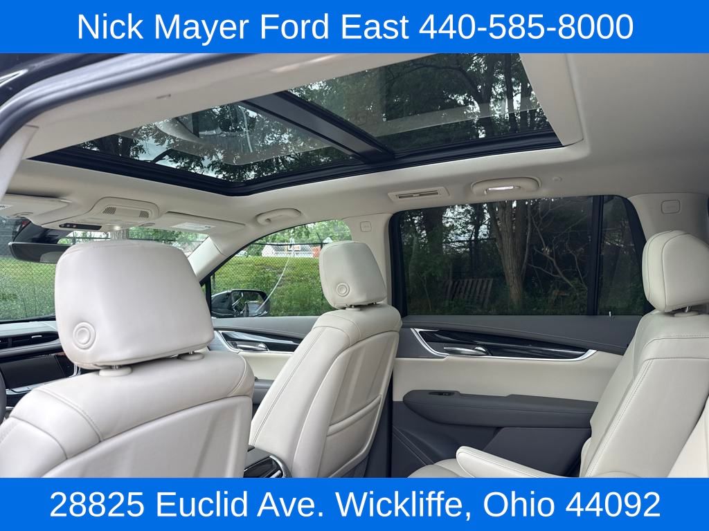 Vehicle image 17 of 34