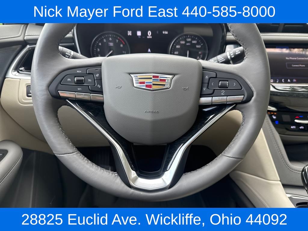 Vehicle image 21 of 34