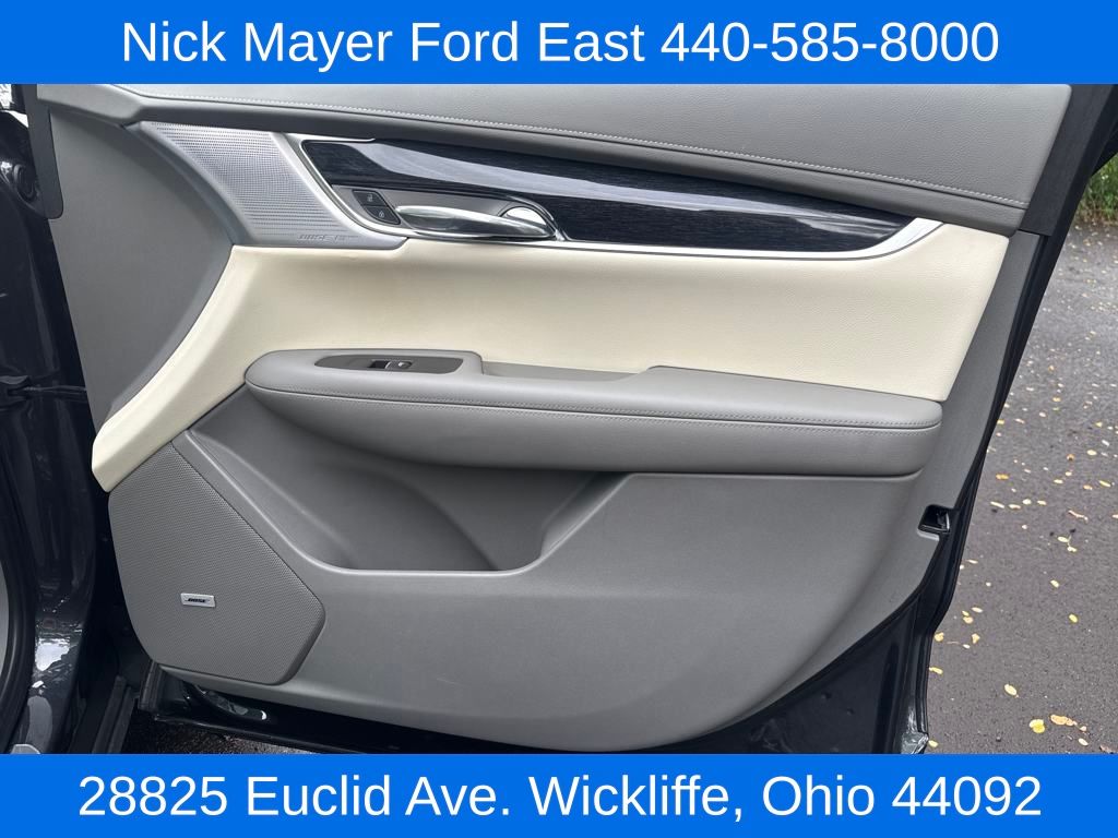 Vehicle image 29 of 34