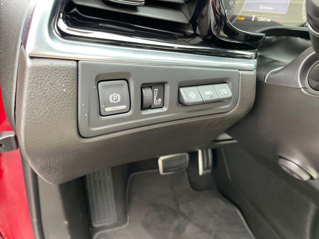 Vehicle image 41 of 45