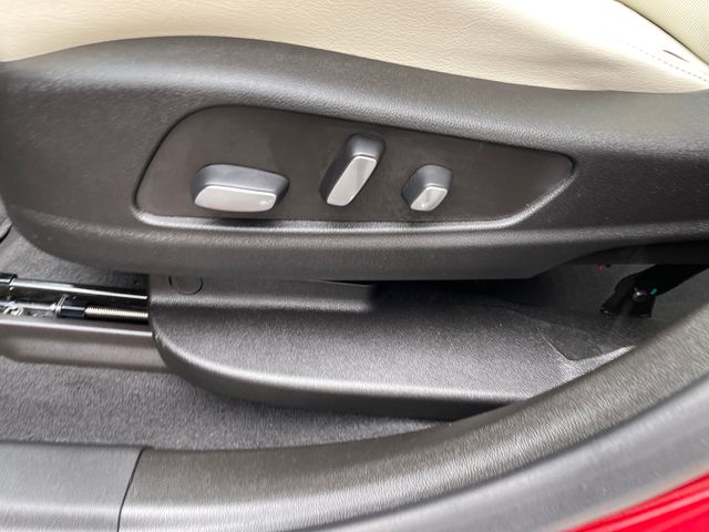 Vehicle image 42 of 45