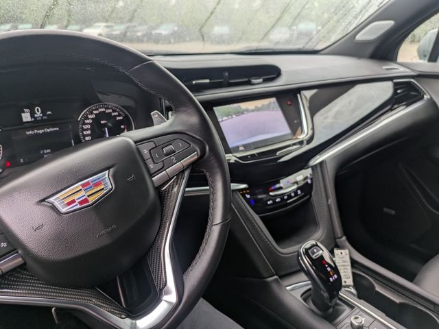 Vehicle image 16 of 32