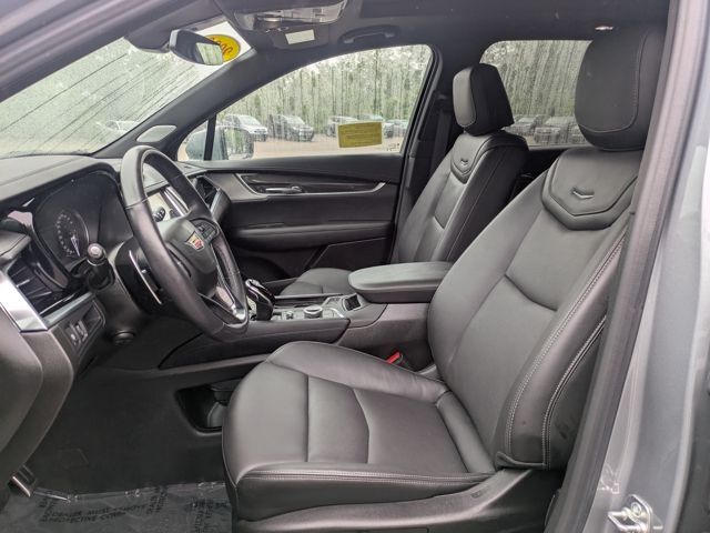 Vehicle image 15 of 32