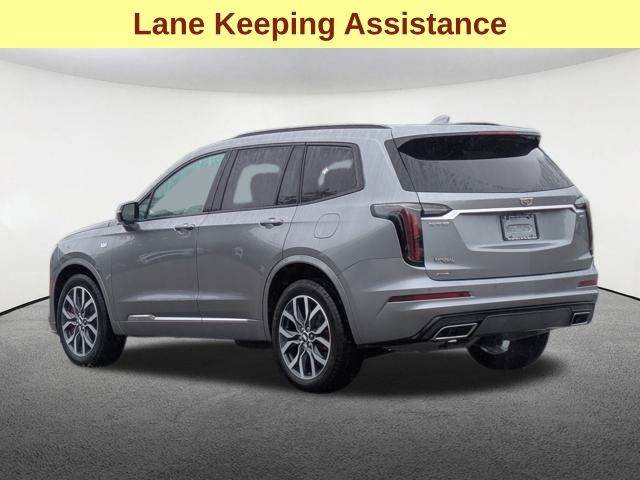 Vehicle image 9 of 32