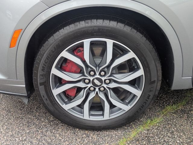 Vehicle image 11 of 32
