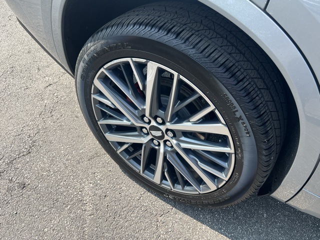 Vehicle image 24 of 26