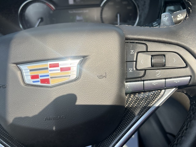 Vehicle image 14 of 26