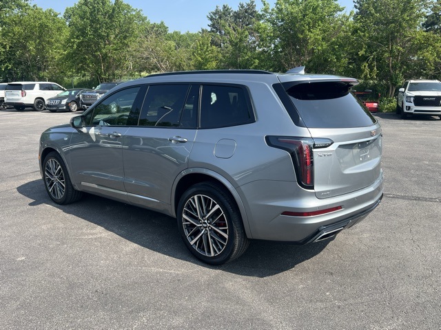 Vehicle image 7 of 26