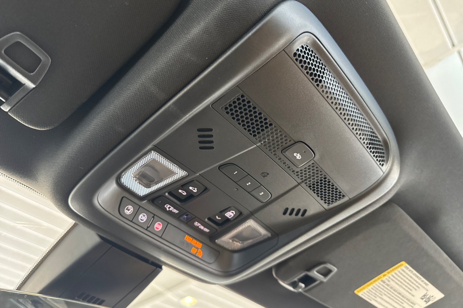 Vehicle image 25 of 53